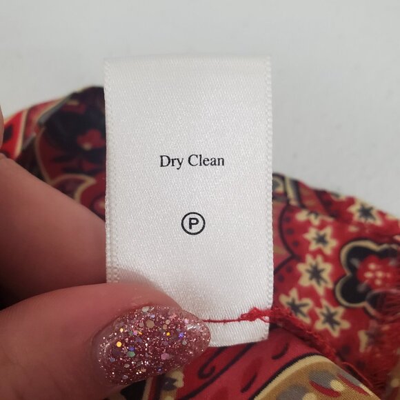 Coldwater Creek Womens 100% Silk Red Paisley Blouse Size M Smocked Old Money - Picture 5 of 8